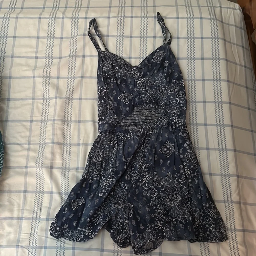 Blue Paisley Cut-Out Romper - Picture 10 of 11